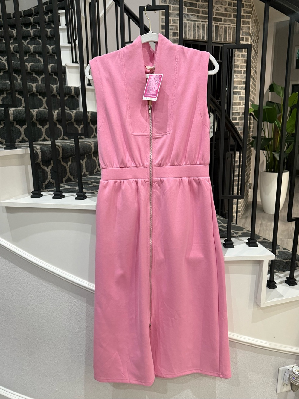 entro Sleeveless Pink Zip-Front Midi Dress